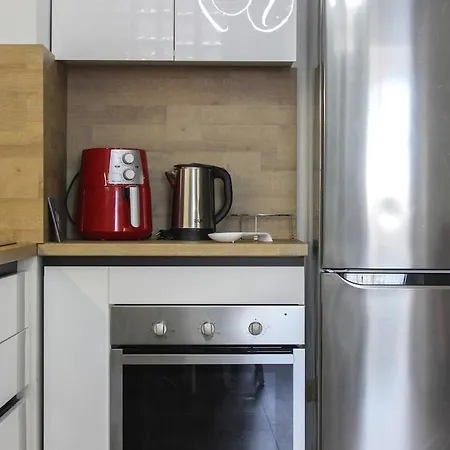 Scandi Charm Two-bedroom With Front Sea View