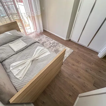 Scandi Charm Two-bedroom With Front Sea View *