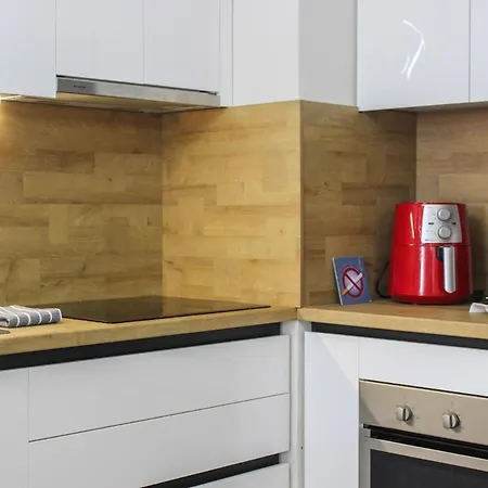 Scandi Charm Two-bedroom With Front Sea View *