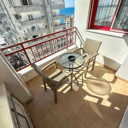 Apartament Scandi Charm Two-bedroom With Front Sea View *